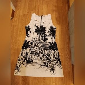 Julian Taylor size 12 sleeveless black and white print dress with v neck